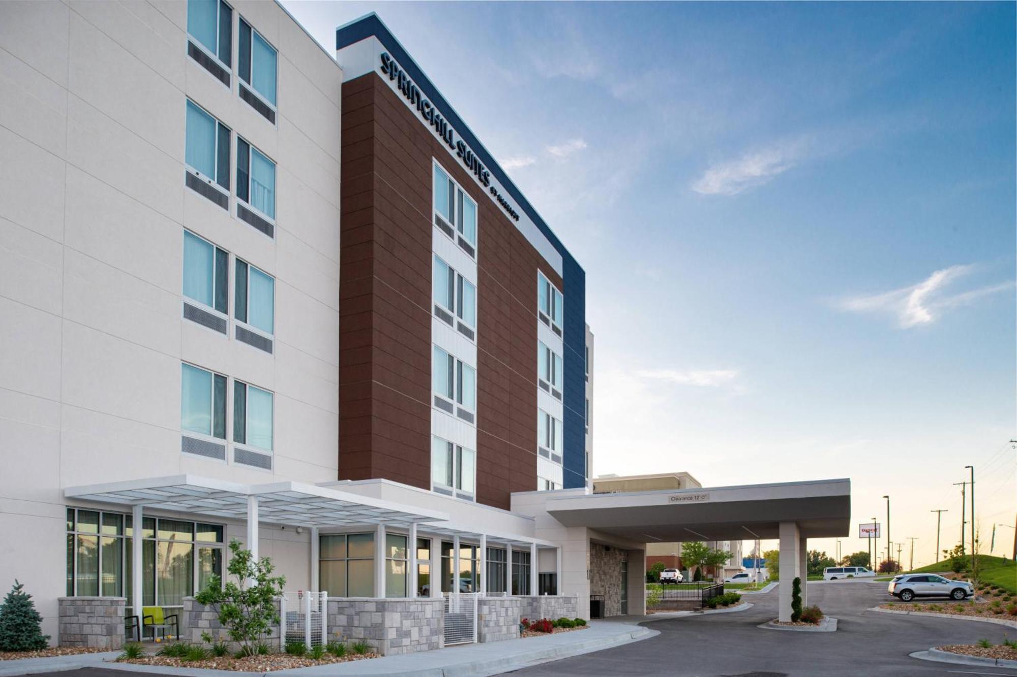 Springhill Suites By Marriott Kansas City Northeast Ngoại thất bức ảnh